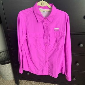 Columbia long sleeve shirt size XL.